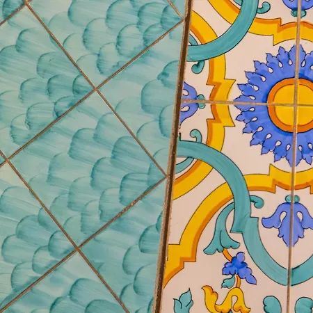 شقة Santa Chiara Charming House With Terrace At Historical Center *