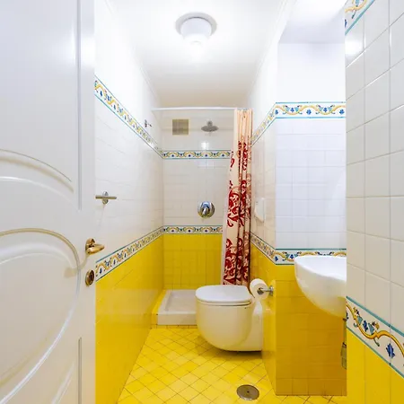 شقة Santa Chiara Charming House With Terrace At Historical Center *