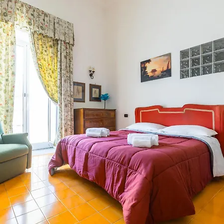 شقة Santa Chiara Charming House With Terrace At Historical Center نابولي