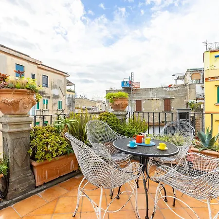 Santa Chiara Charming House With Terrace At Historical Center شقة نابولي