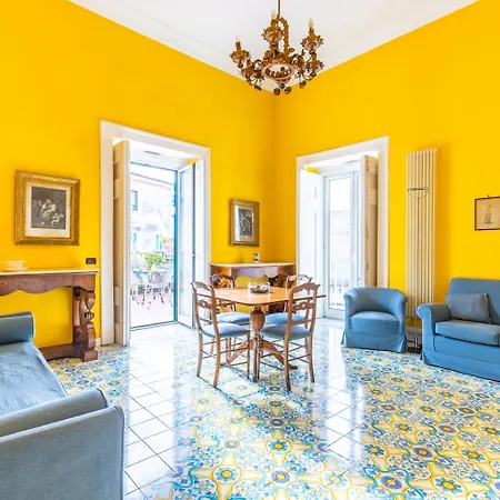Santa Chiara Charming House With Terrace At Historical Center Apartmán *